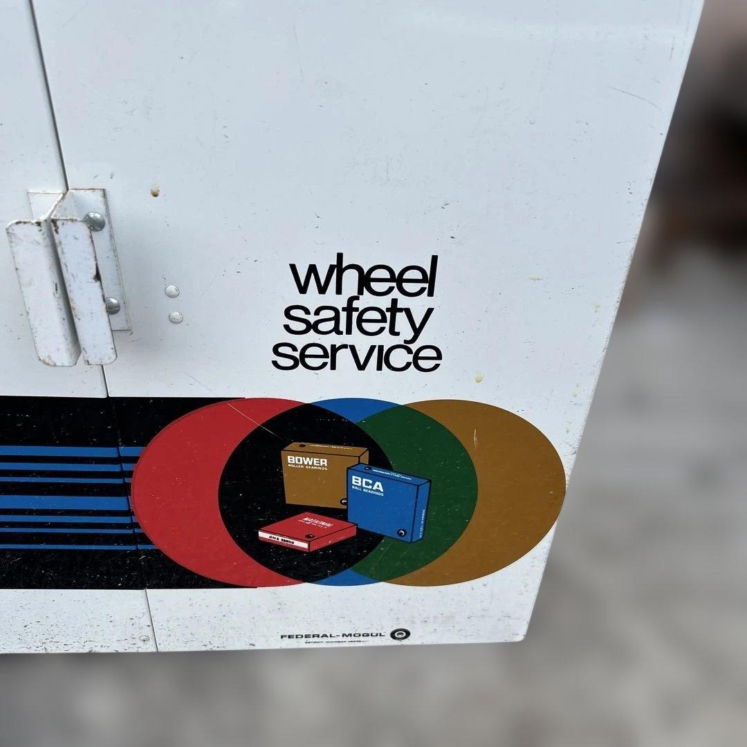 Federal Mogul キャビネット