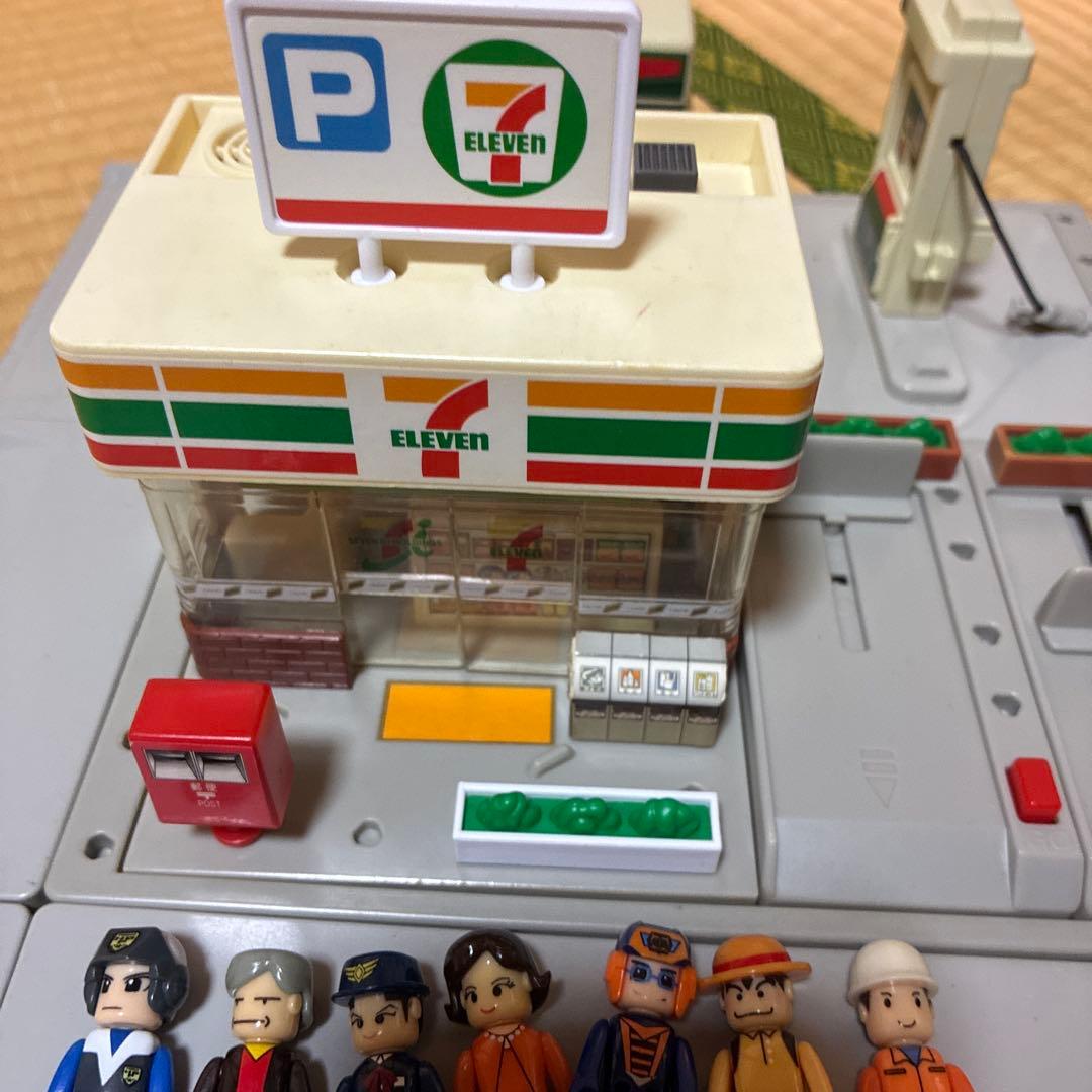 トミカタウン　コンビニ　ガソリンスタンド