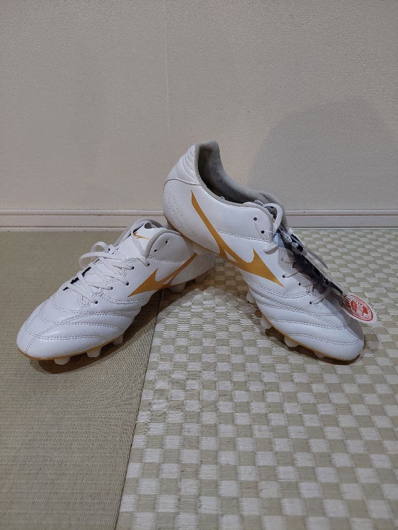 Mizuno モナルシーダNEO2SW ホワイト/ゴールド 新商品　箱なし