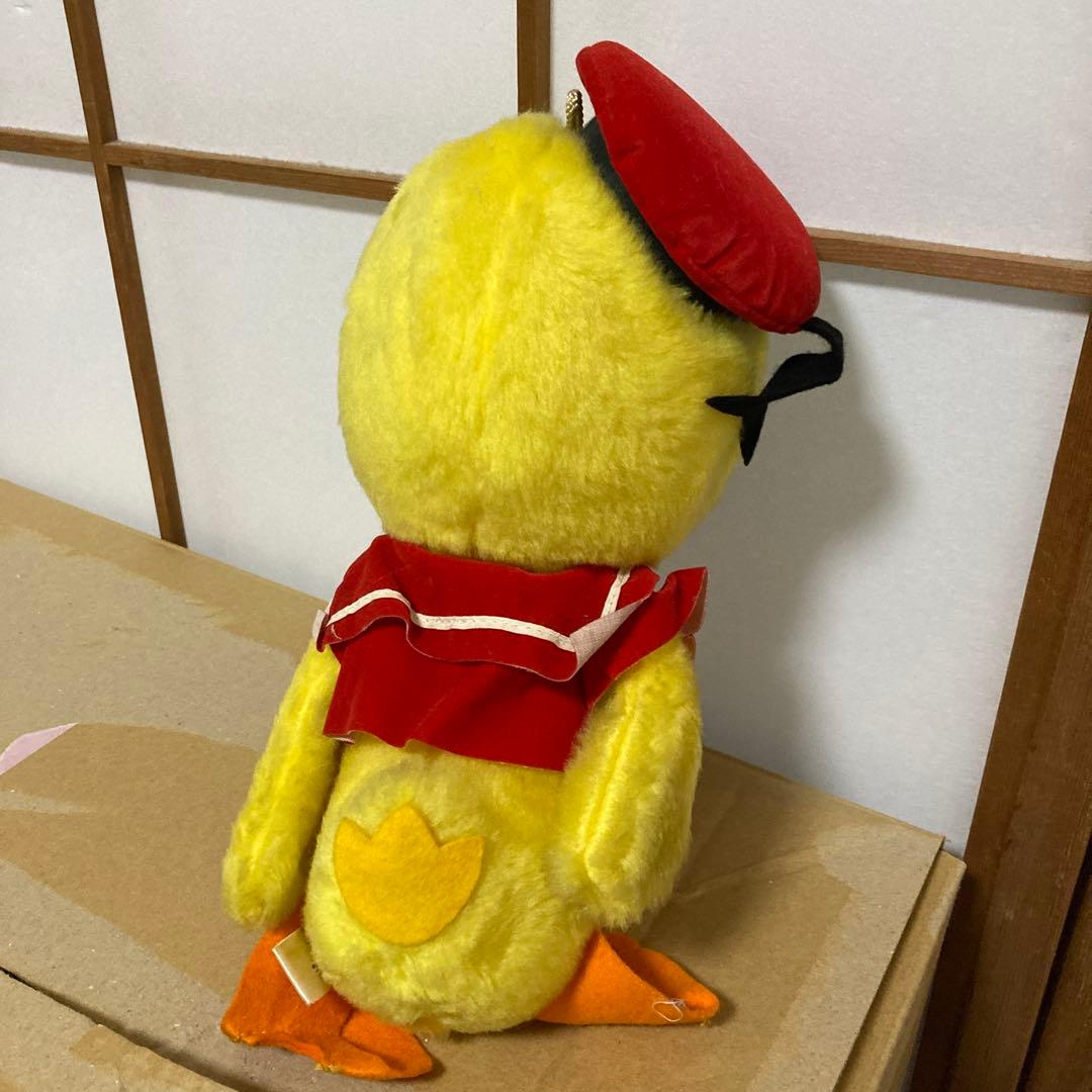 黄色いドナルドダック　ぬいぐるみ