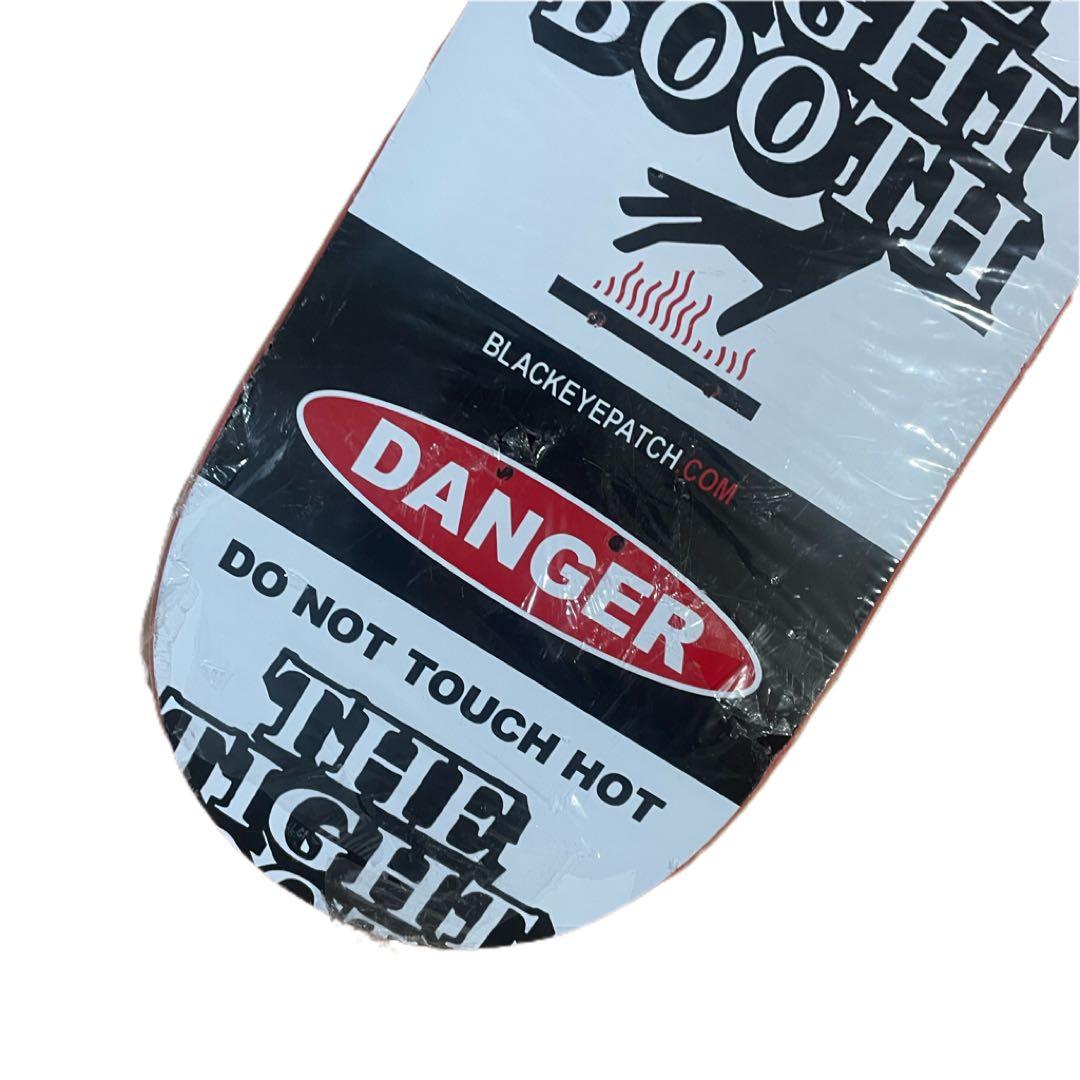 ブラックアイパッチ タイトブース スケボー デッキ 8.25