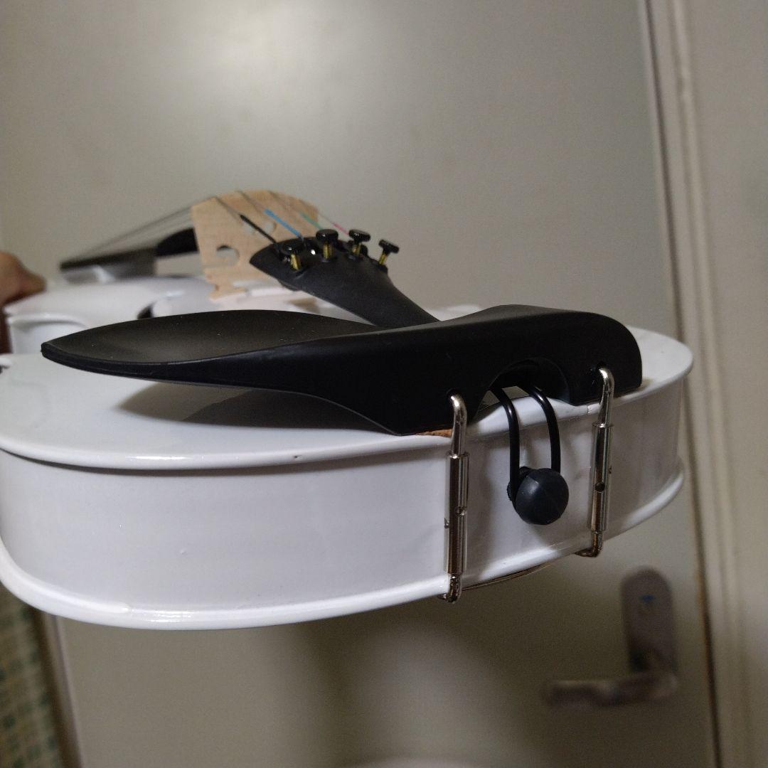 ♥特別価格♥新品未使用品の純白バイオリン4/4♥初心者用♥弓ケース松脂付