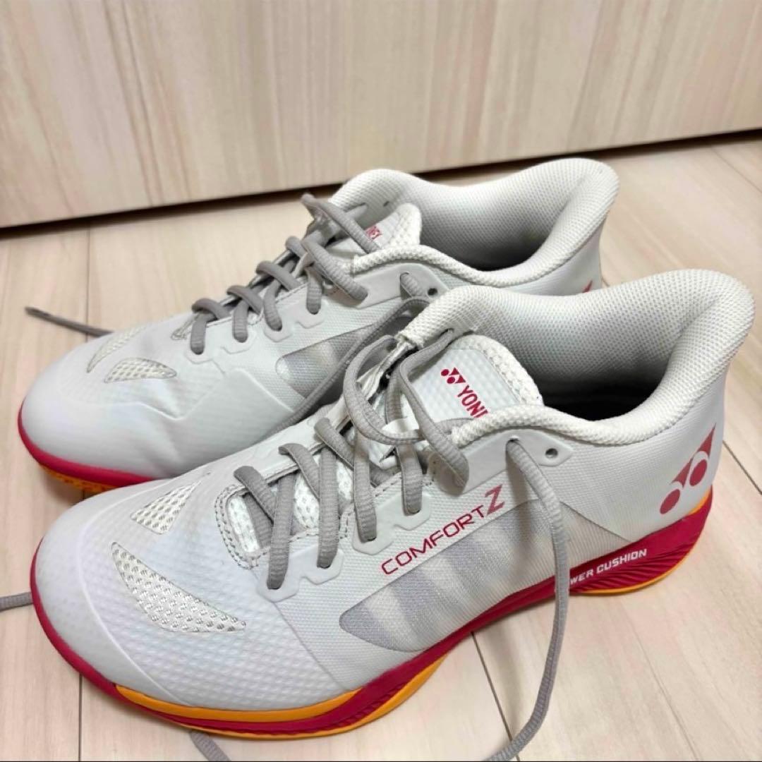 YONEX ヨネックスパワークッションコンフオートZWMD ホワイト24.5