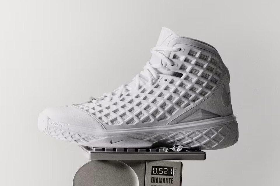 【新品未使用】Nike Kobe 3 Protro \"Halo''