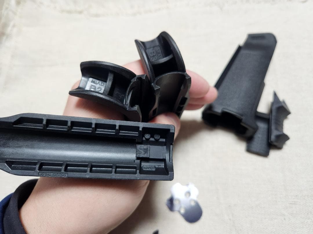 【中古】ZSHOT　PTW　MAGPUL MIAD　実物　グリップ　黒