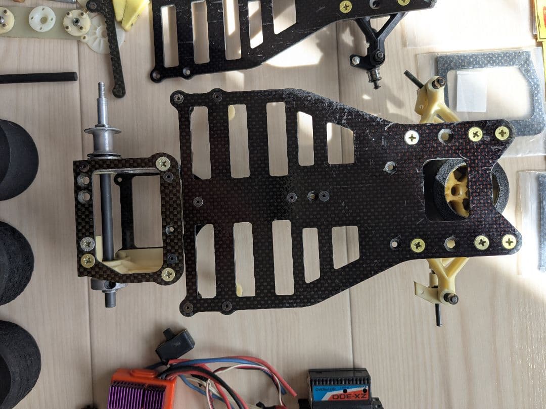 廃盤部品取り　アソシエイテッド　多分RC-12LS RC-12LW