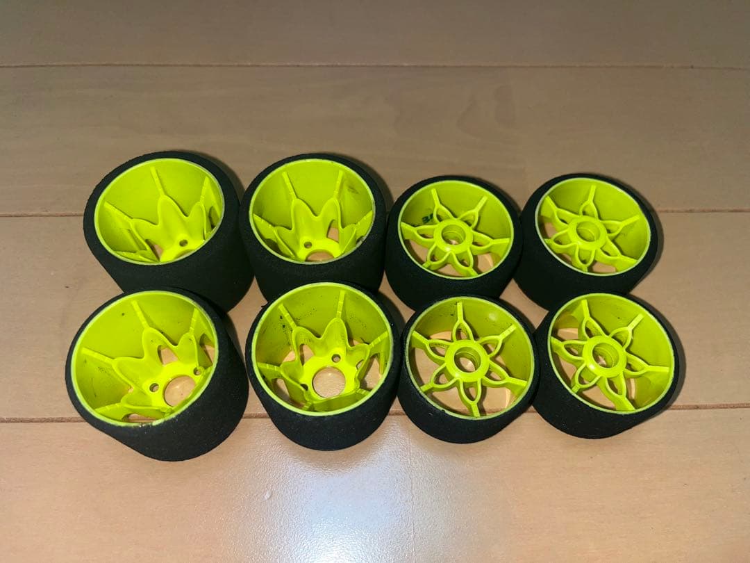 【絶版】ヨコモ YRX12 サーボ、ボディ、タイヤ、パーツセット