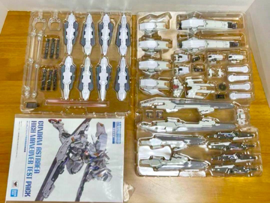 メタルビルド　ガンダムアストレア+高機動試験装備