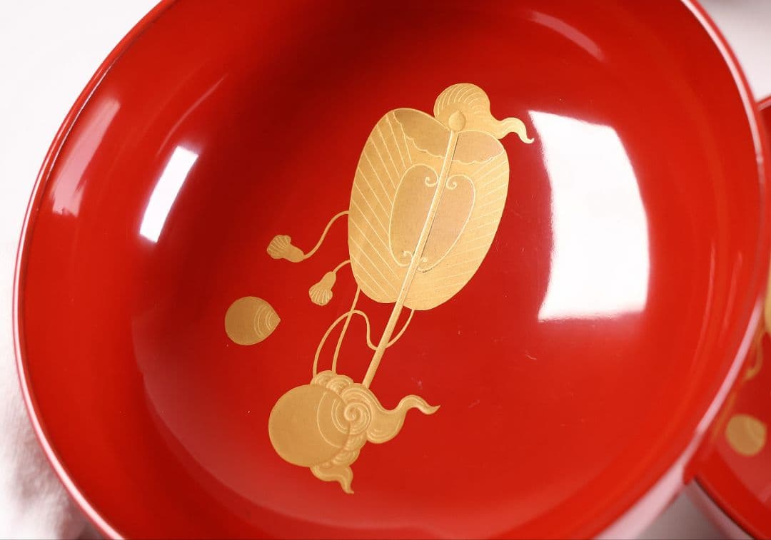 【MB35】輪島塗 宝尽くし金蒔絵 朱塗椀 二客 小槌 軍配 霊芝 木製漆器