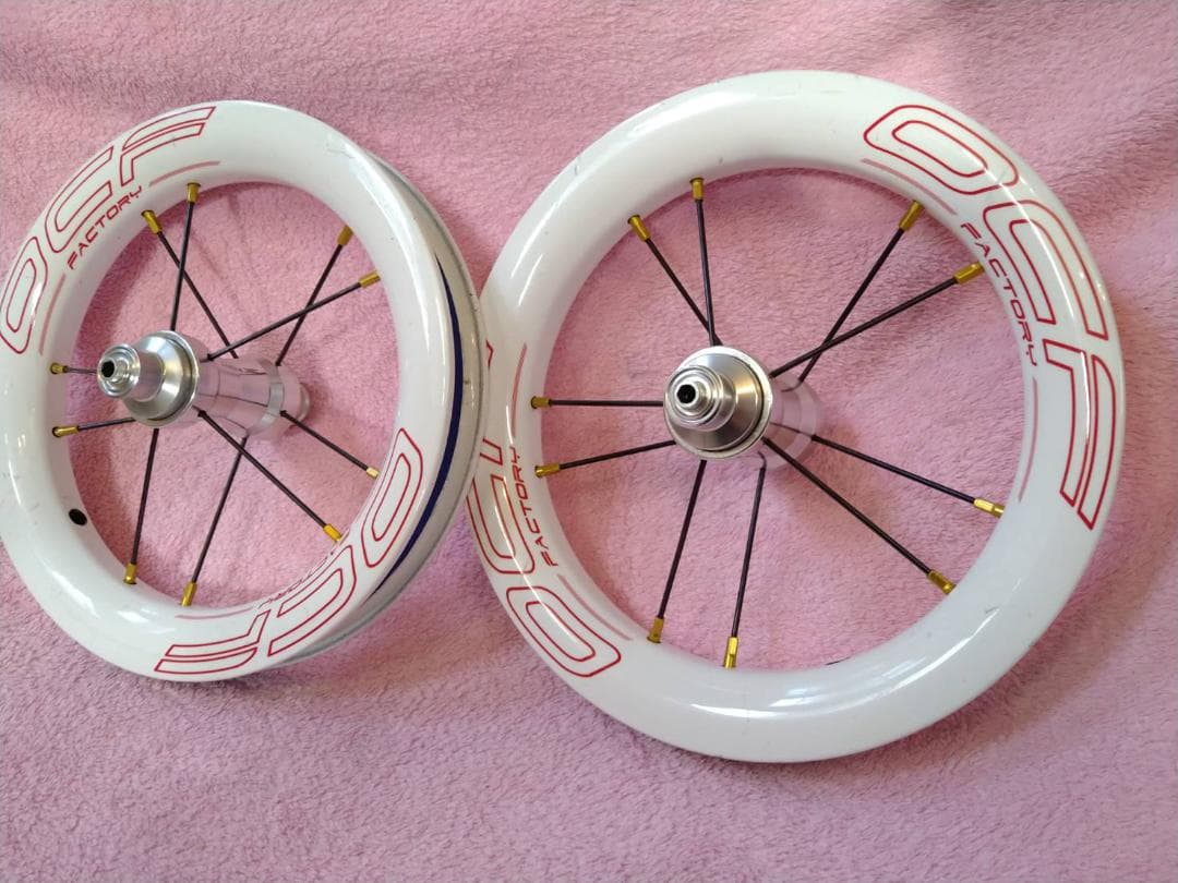 MACH VIT マッハビット　V3　カーボンホイール　ストライダー　ランバイク