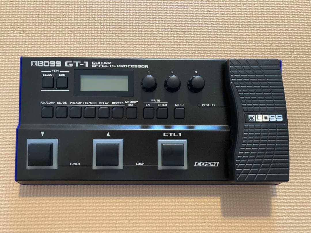 【ほぼ未使用/美品！】BOSS GT-1 マルチエフェクター