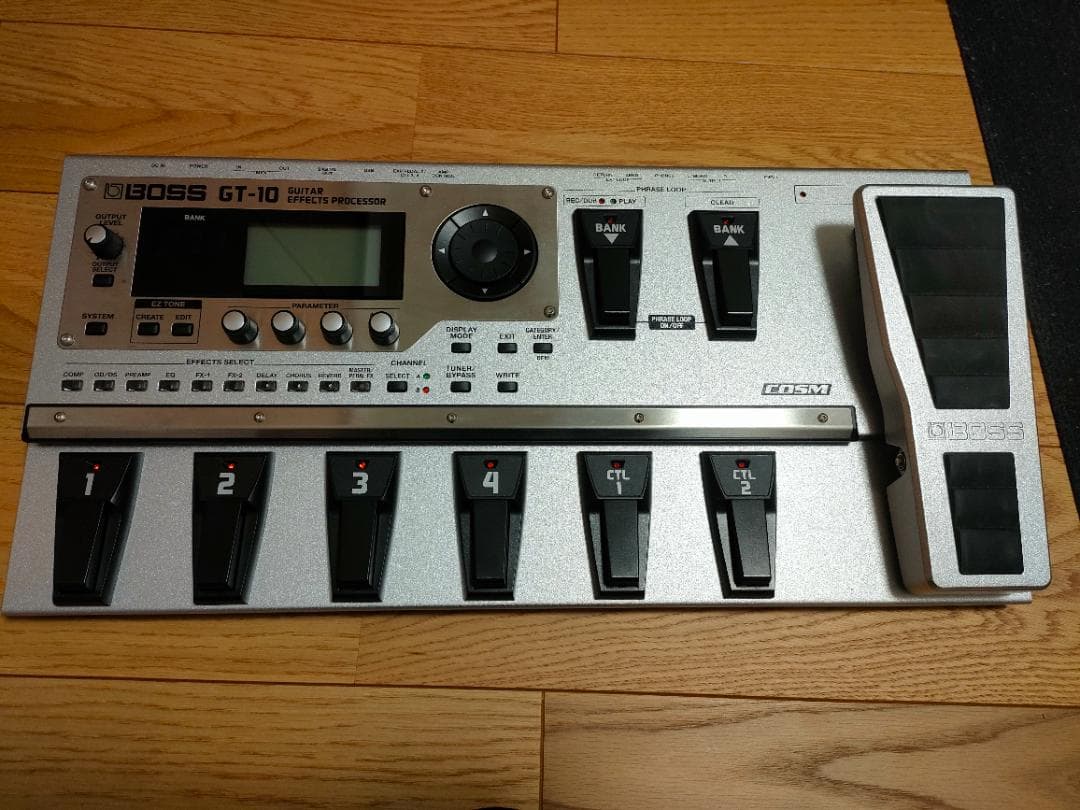 BOSS　マルチエフェクター　GT-10　エフェクターケース付き