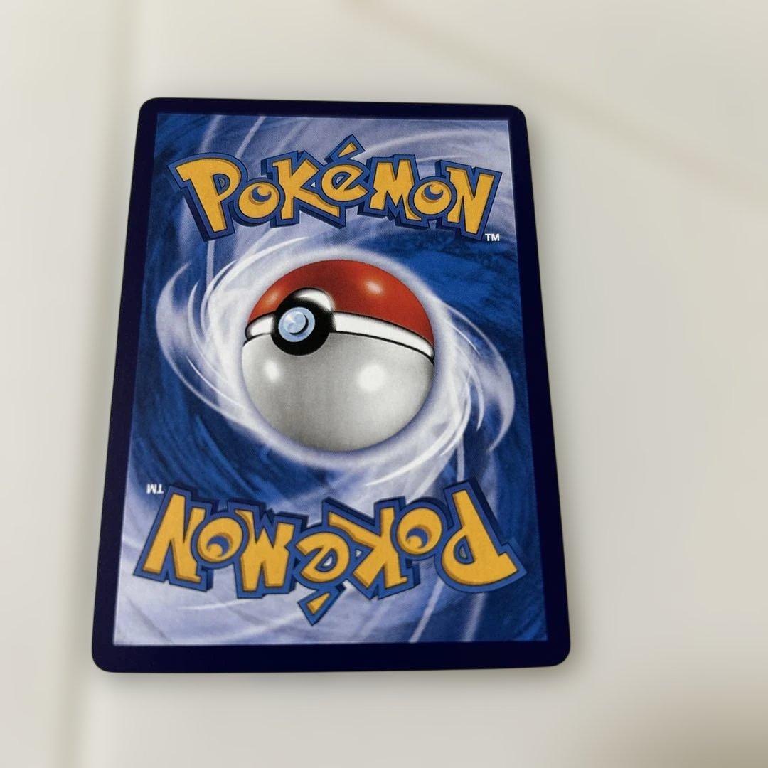 ポケモンカード 皮卡丘 ピカチュウ