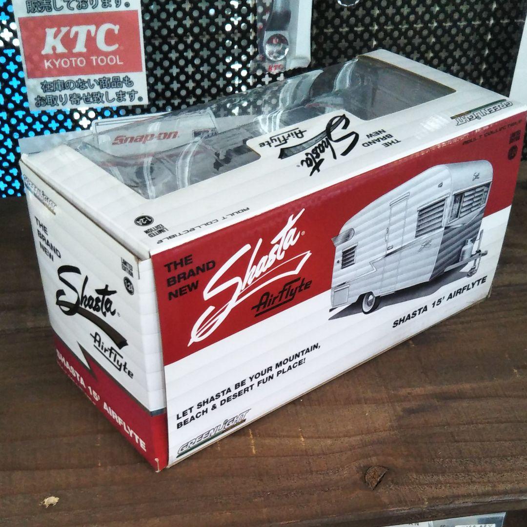 SHASTA AIRFLYTE　シャスタ　ミニカー　ダイキャスト　トレーラー　赤