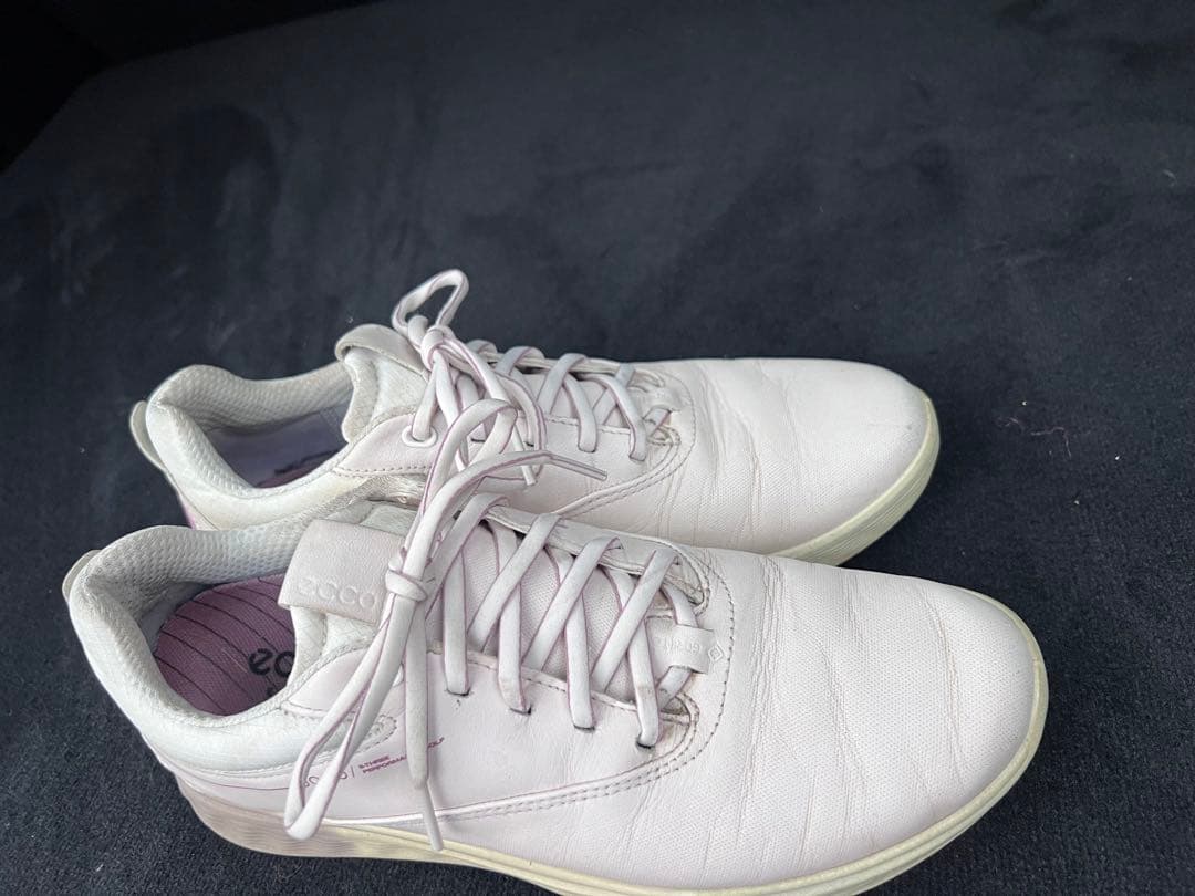 Ecco ホワイト ピンクスニーカー 女性用24.5センチ