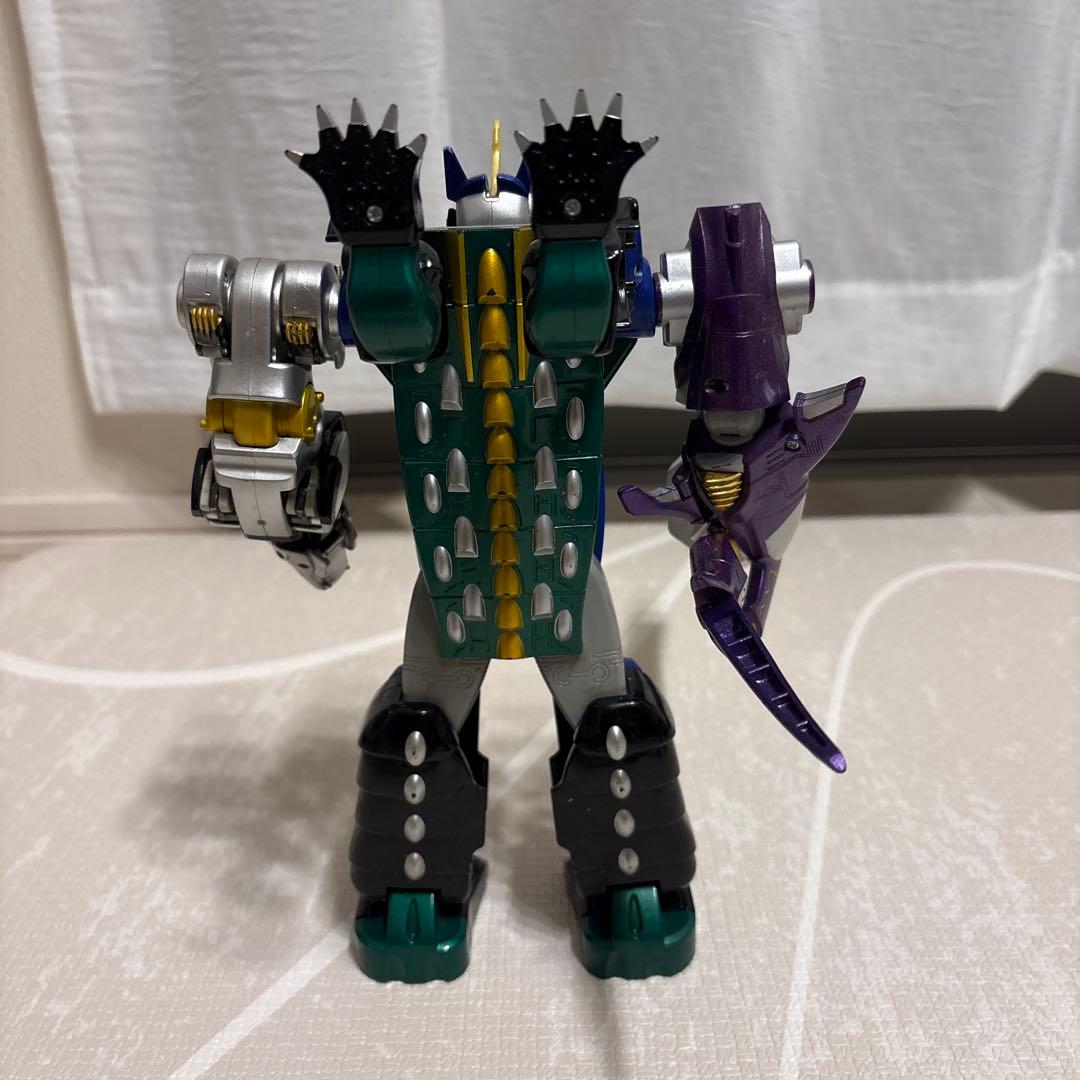 百獣戦隊ガオレンジャー　ガオハンター　超合金フィギュア