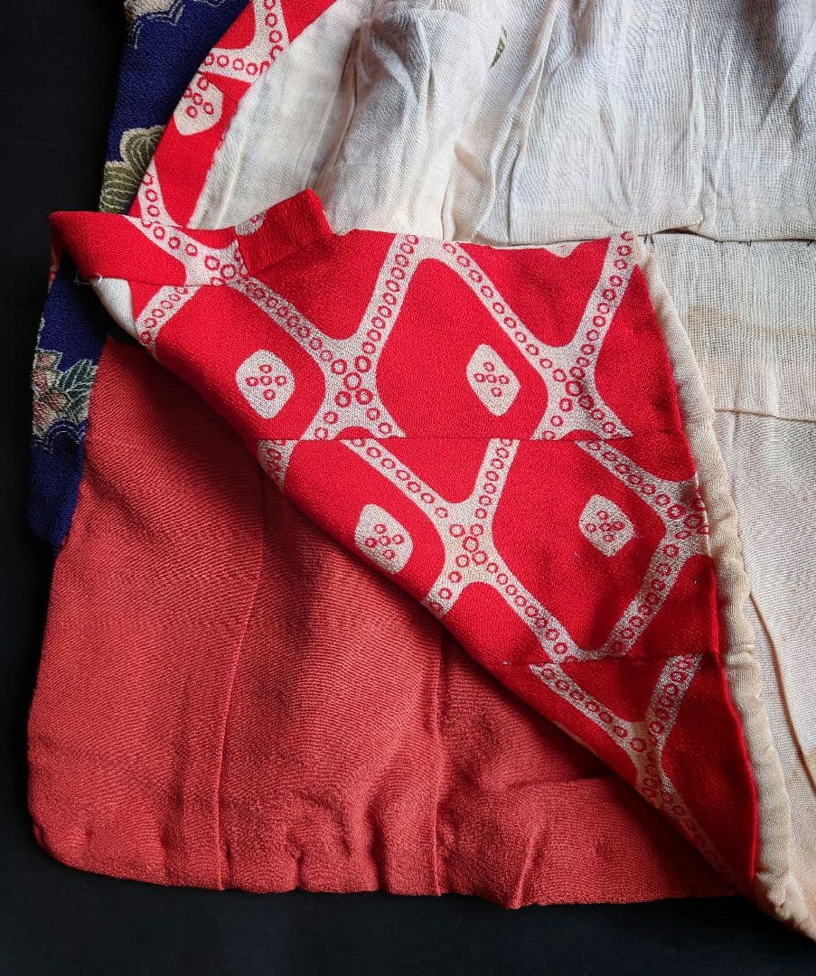 アンティーク　市松人形の着物　大正期の縮緬　袷　比翼付き　袂二枚本仕立て