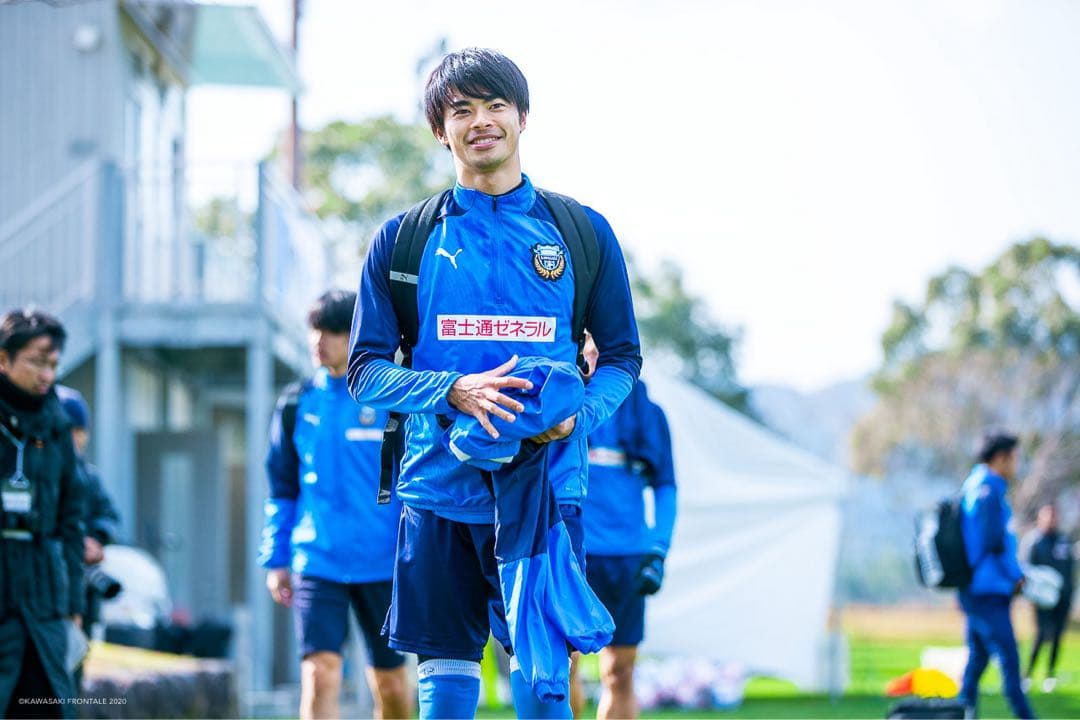 川崎フロンターレ　ハーフジップ