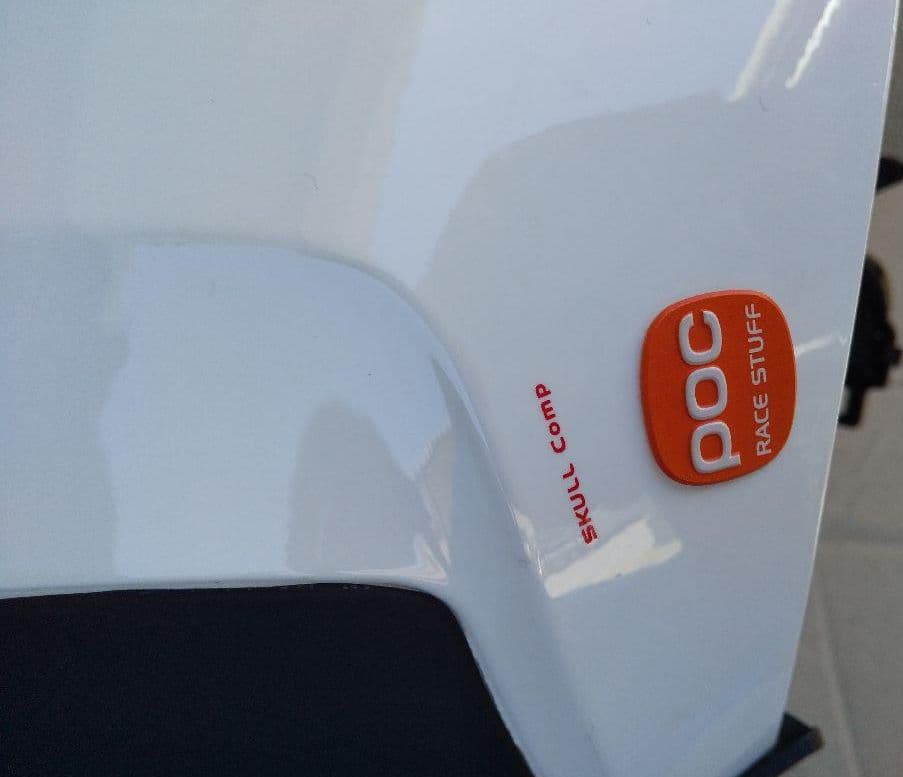 未使用保管品 POCヘルメット & ケース