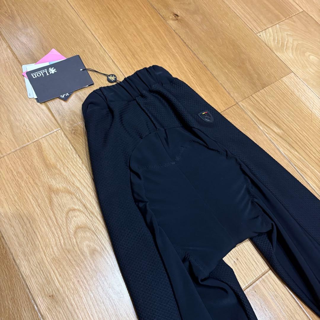 新品タグ付き　カペルミュール Ladiesプレミアムサーモタイツ　S ブラック