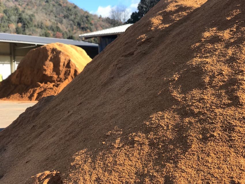 大型・美形クワガタ飼育用　BREED菌糸ビン　1500ml　18本セット／菌糸瓶