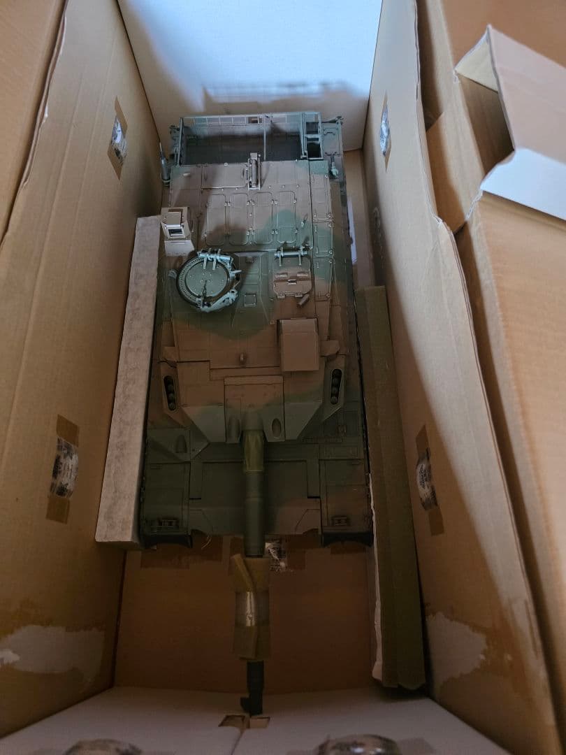 TAMIYA TYPE 10 TANK 1/16スケール