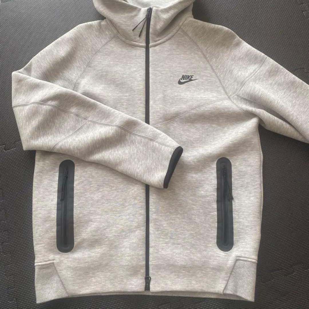 Nike グレー テックフリース　上下セット
