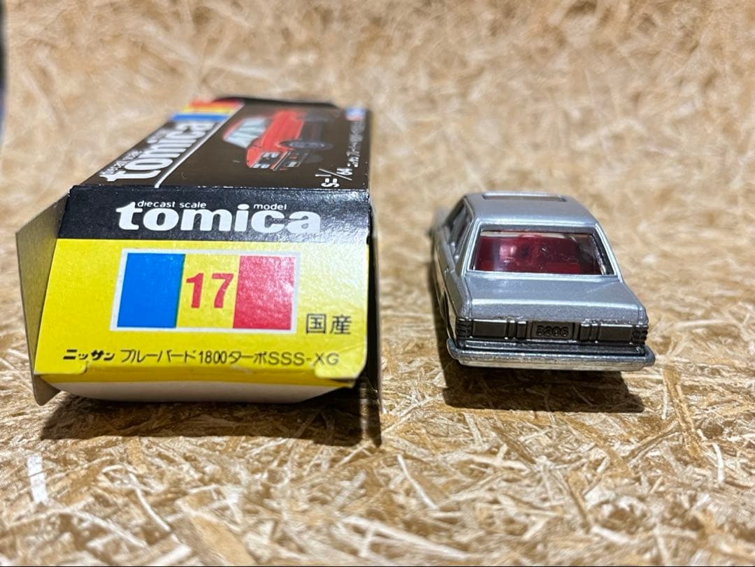トミカ 日本製 黒箱 17ニッサン ブルーバード 1800ターボ スーパーギフト