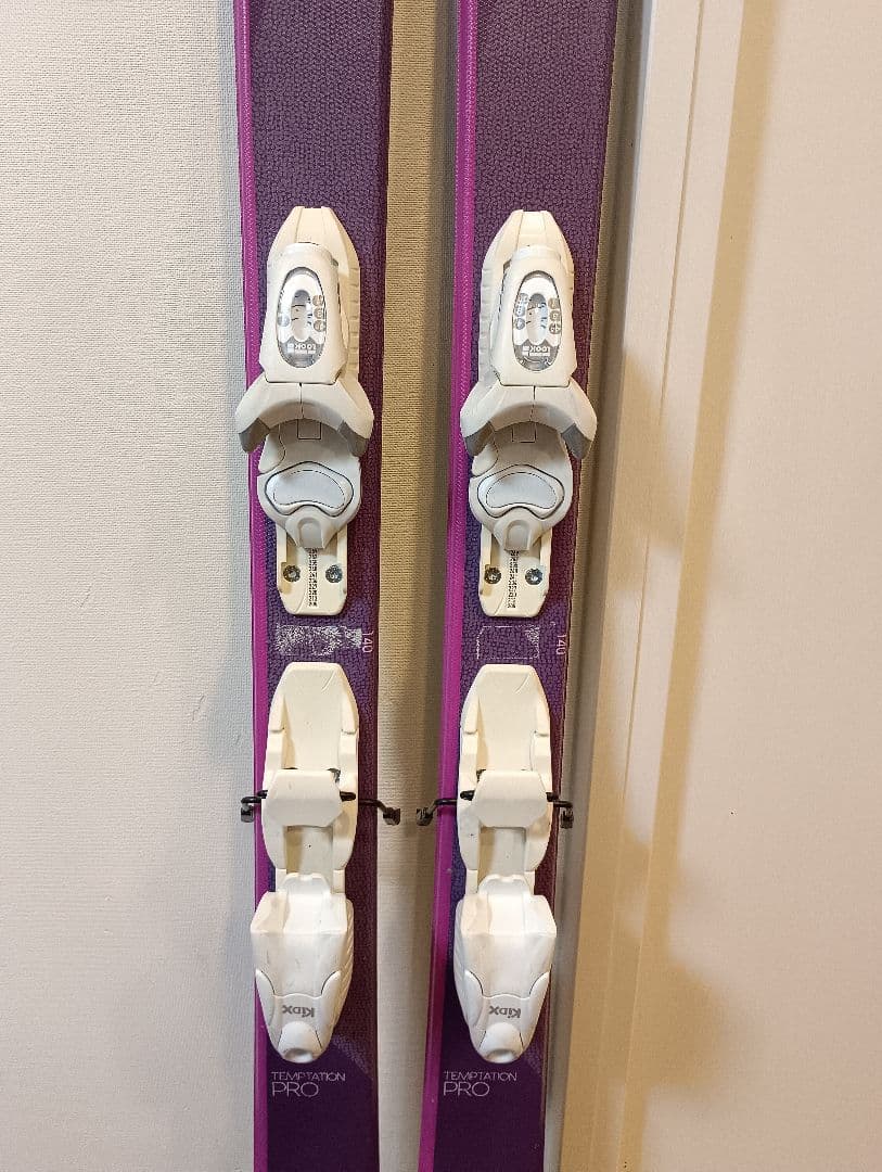 ロシニョール キッズ TEMPTATION PRO 140cm LOOK