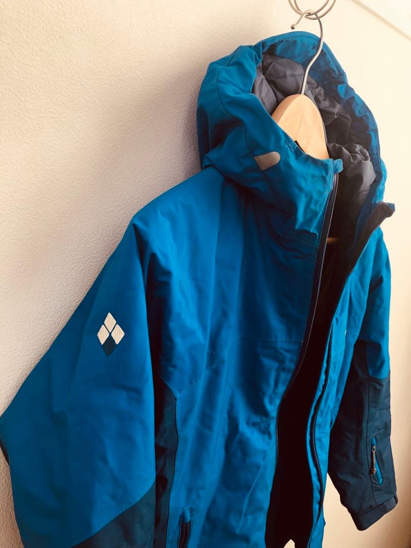 モンベル フード付きスキーウェア Kid's 150 スノボー　上着