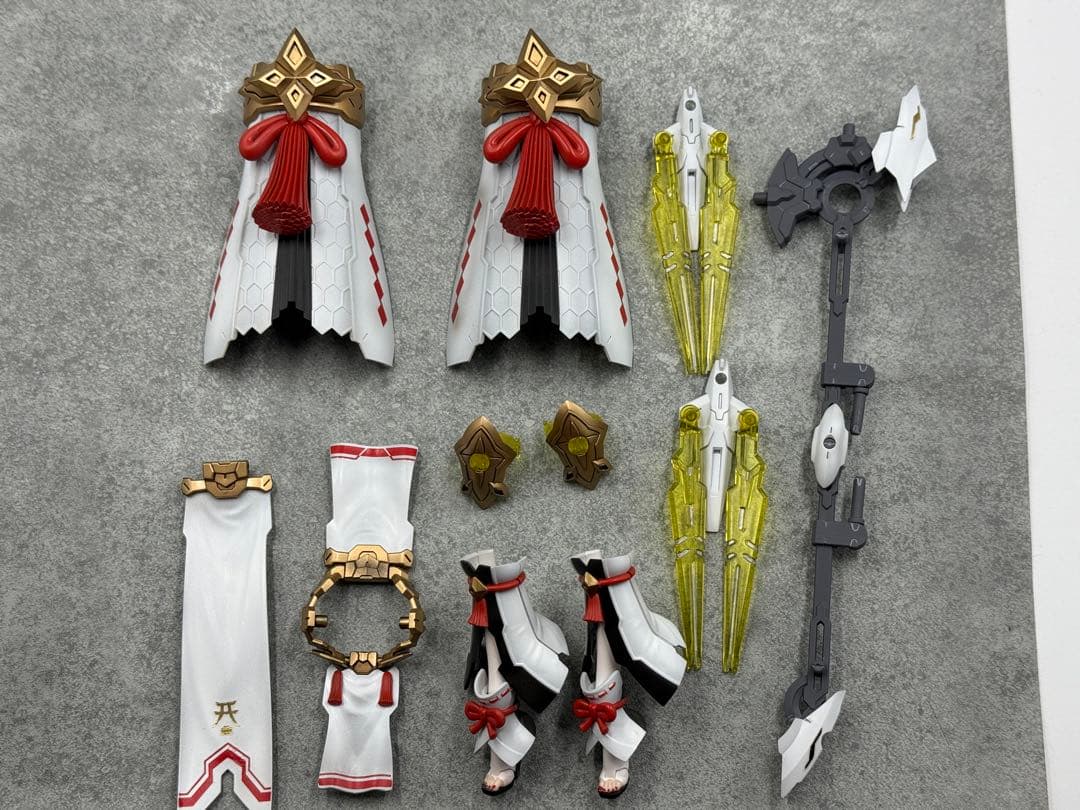 皇巫 アマテラス レガリア [美少女プラモデル/完成塗装品]