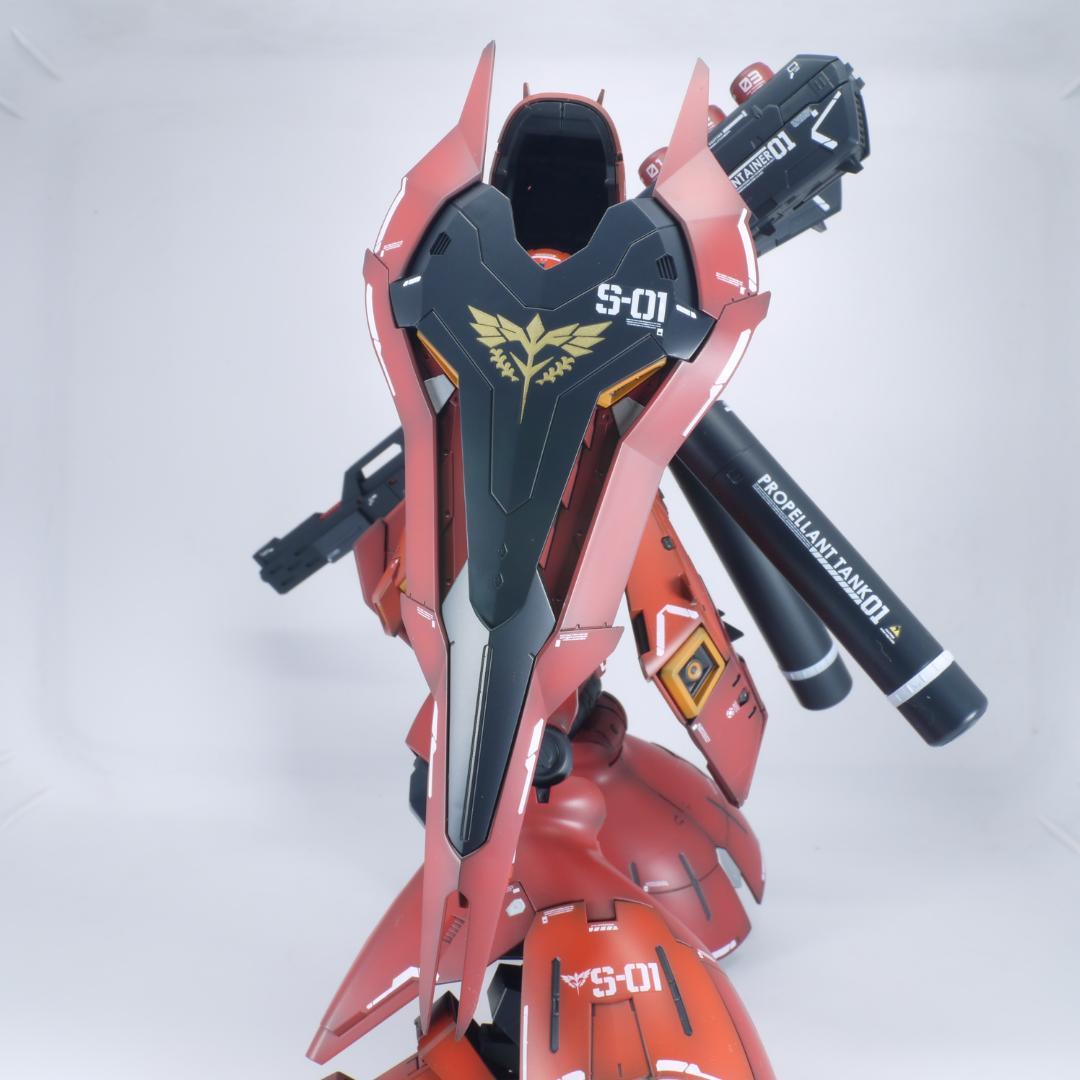 ガンプラ　RG サザビー　全塗装　完成品