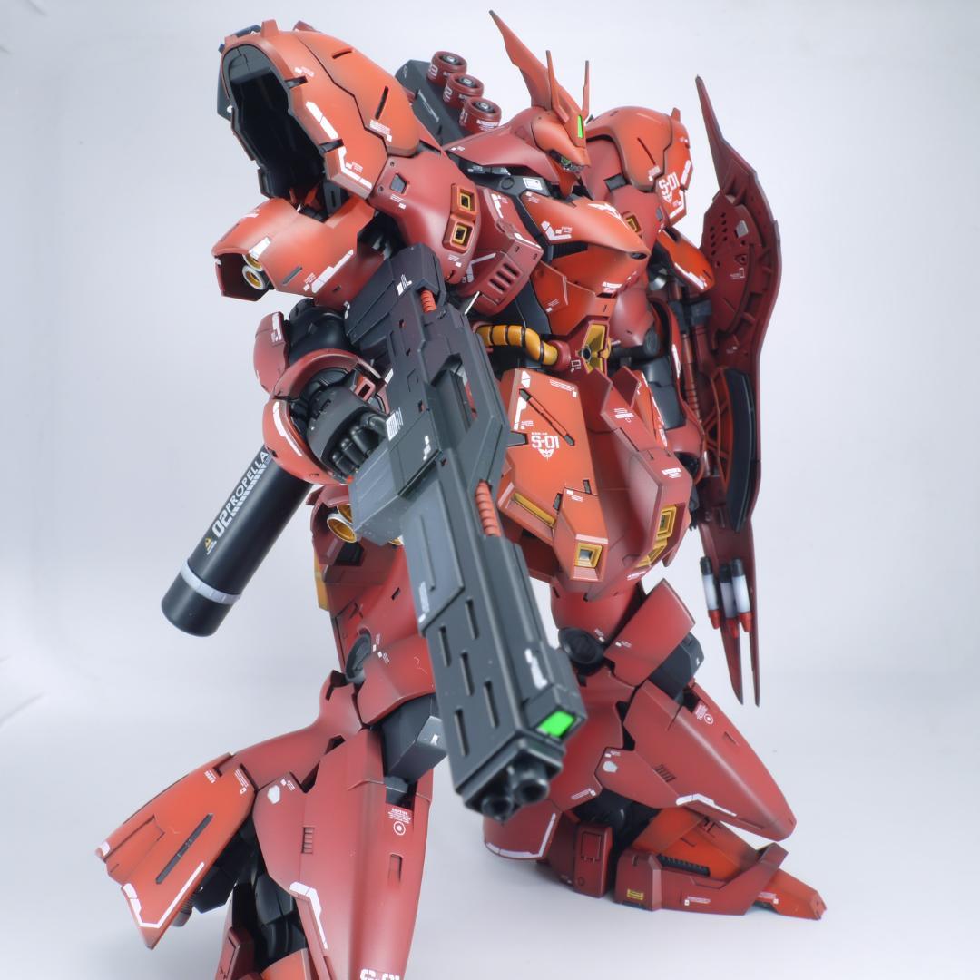 ガンプラ　RG サザビー　全塗装　完成品