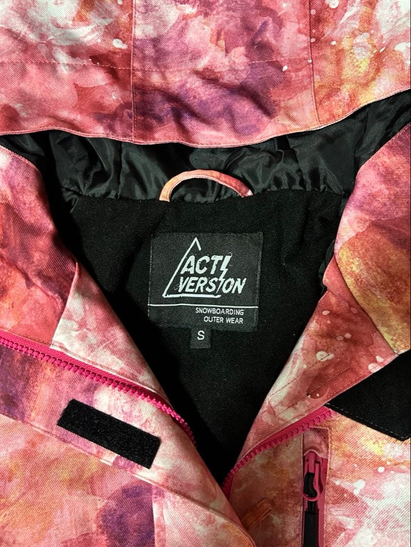 【美品】女性用スノーボードウェア（ピンク・ネイビー）