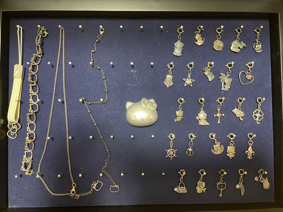 ハローキティ　ディアゴスティーニ　チャームセット