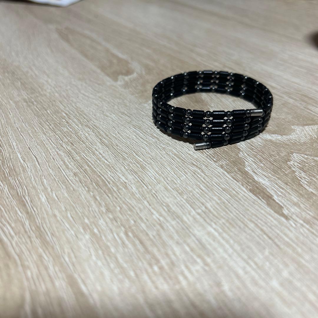 コアフォース／磁気ネックレス