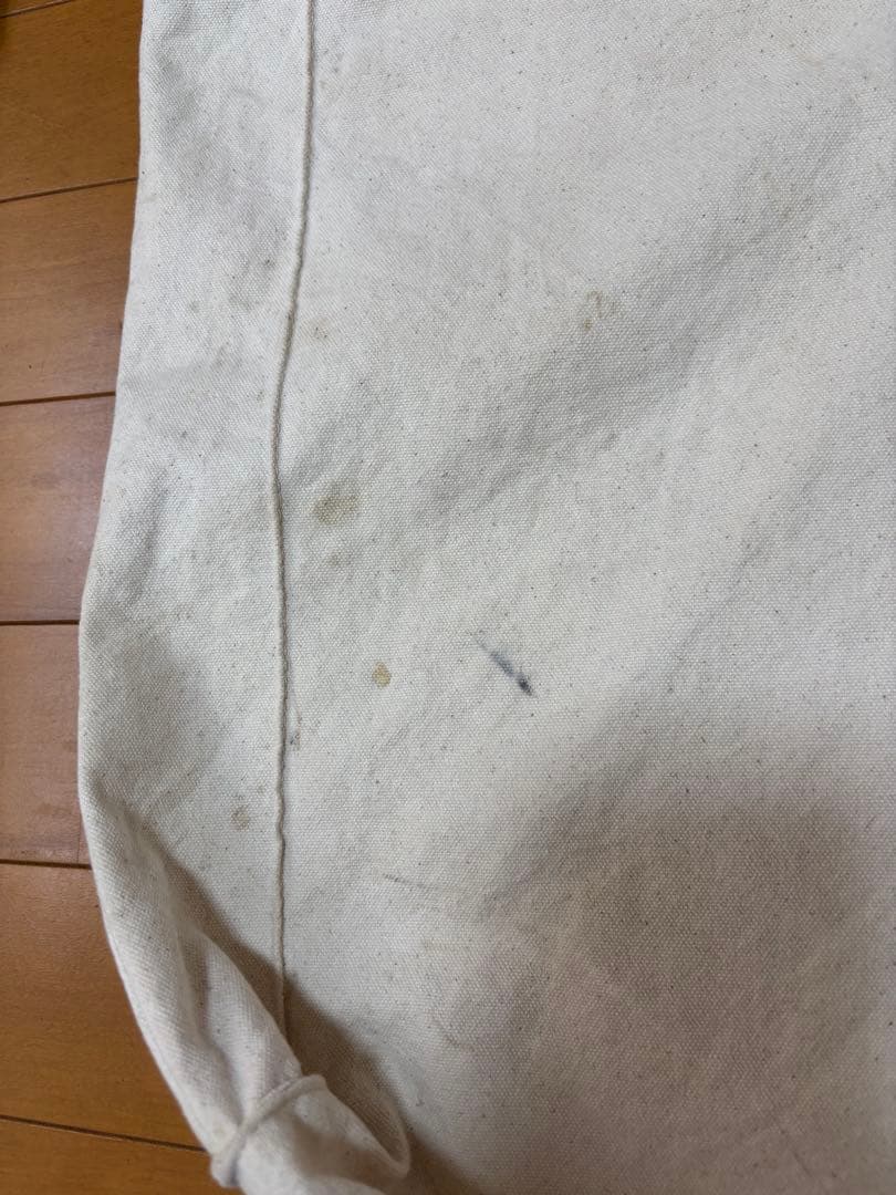 ZERODAYゼロデイのドーナツテーブル