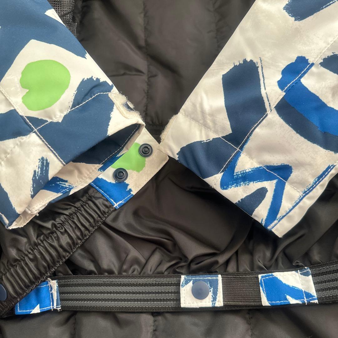 QUIKSILVER スキー　スノボー　ウエアー　キッズ10(140cm) 冬用