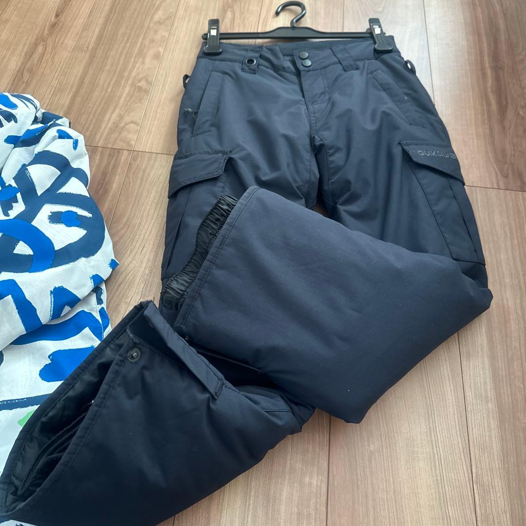 QUIKSILVER スキー　スノボー　ウエアー　キッズ10(140cm) 冬用