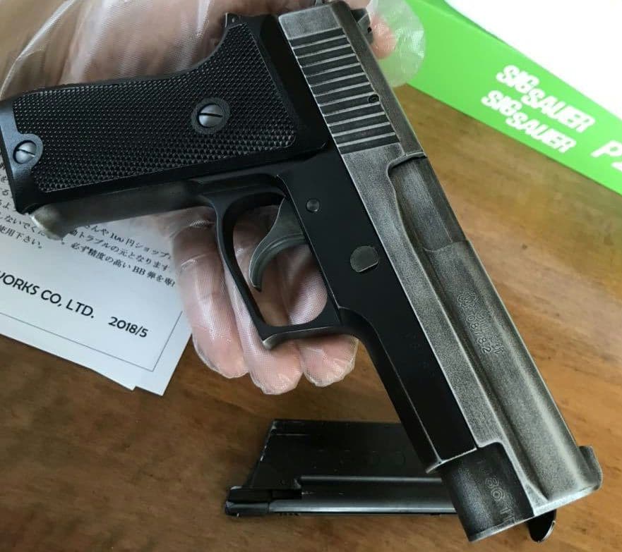 SIG P220 リアル塗装　陸上自衛隊仕様9mm拳銃
