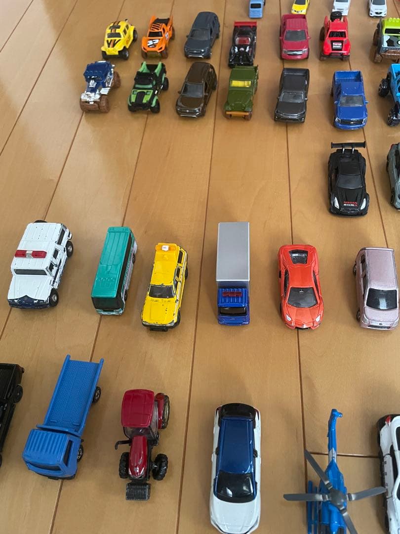 トミカまとめ売り