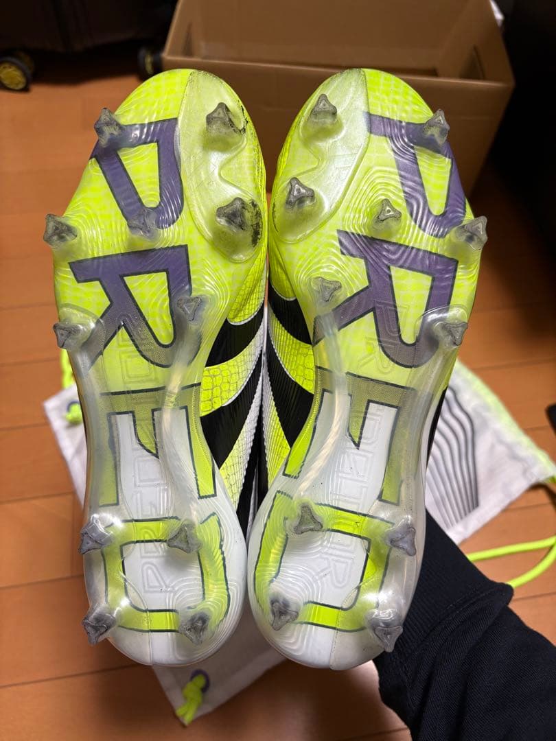 最終価格！！プレデターエリート FG