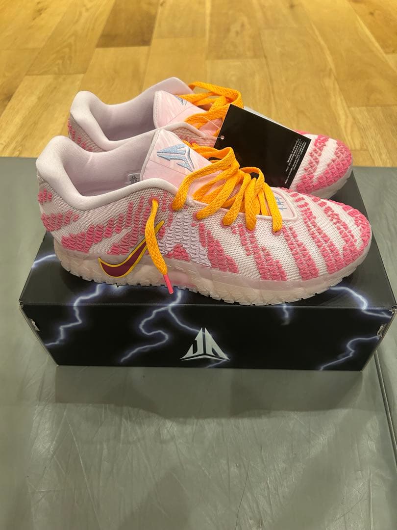 ja3 ナイキ　バレンタインデー　ピンク　28.5