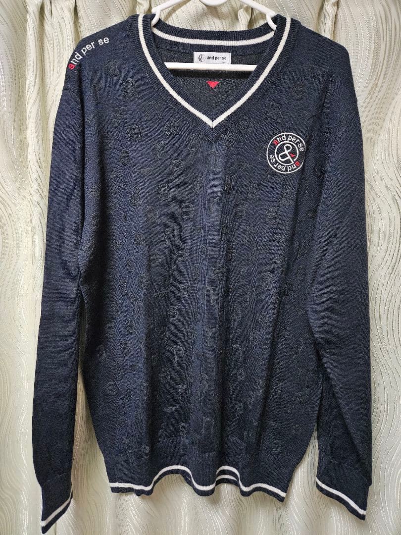 【and per se】アンパスィ Vネックニットセーター メンズゴルフウェア