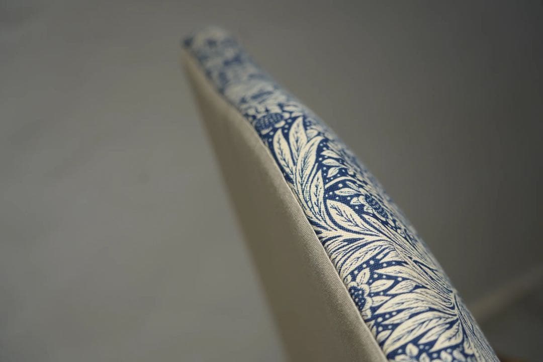 イギリスアンティーク アームチェア ジャコビアン様式　動物脚　張替済　ソファ