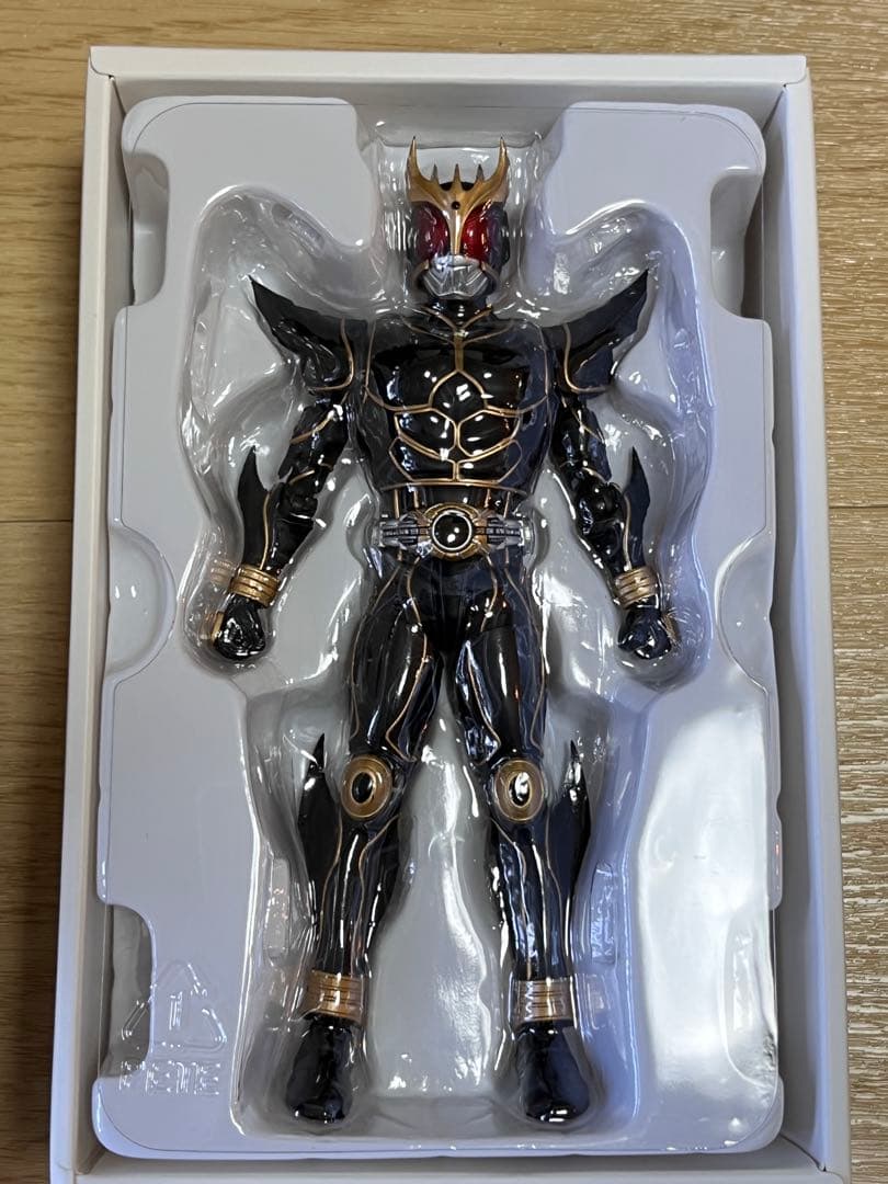 【美品】真骨彫 S.H.F 仮面ライダークウガアルティメットフォーム