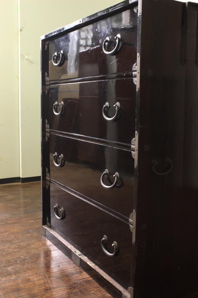 シンプルな四段引出しの時代箪笥 庄内箪笥/チェスト/古家具/古民藝/レトロ