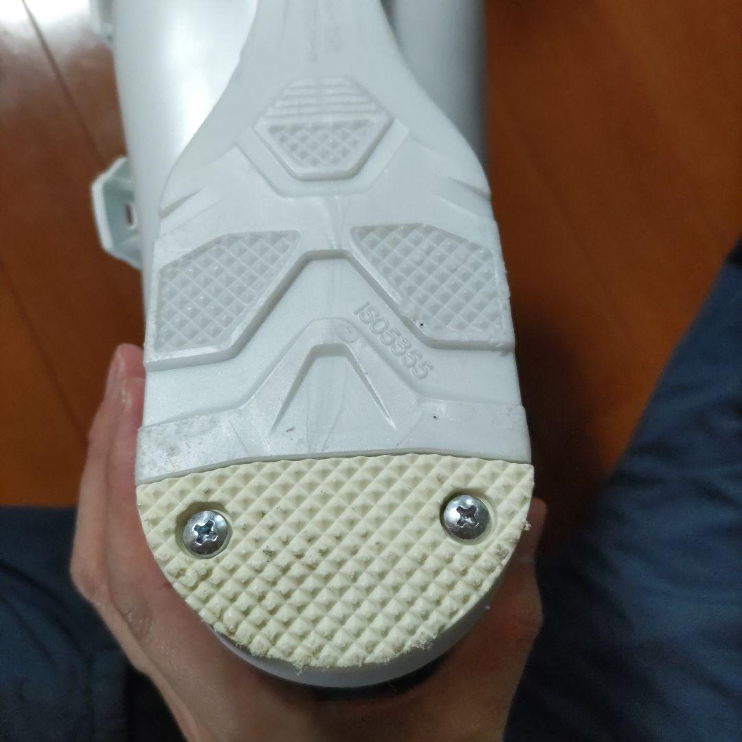 ［年内は27・28日発送可能］ HART 女性用スキー靴 ホワイト24.0