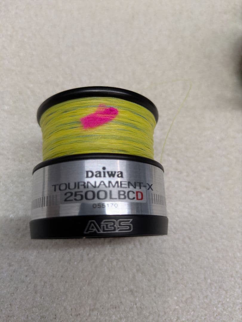 ダイワ TOURNAMENT-X 2500LBCD レバーブレーキリール
