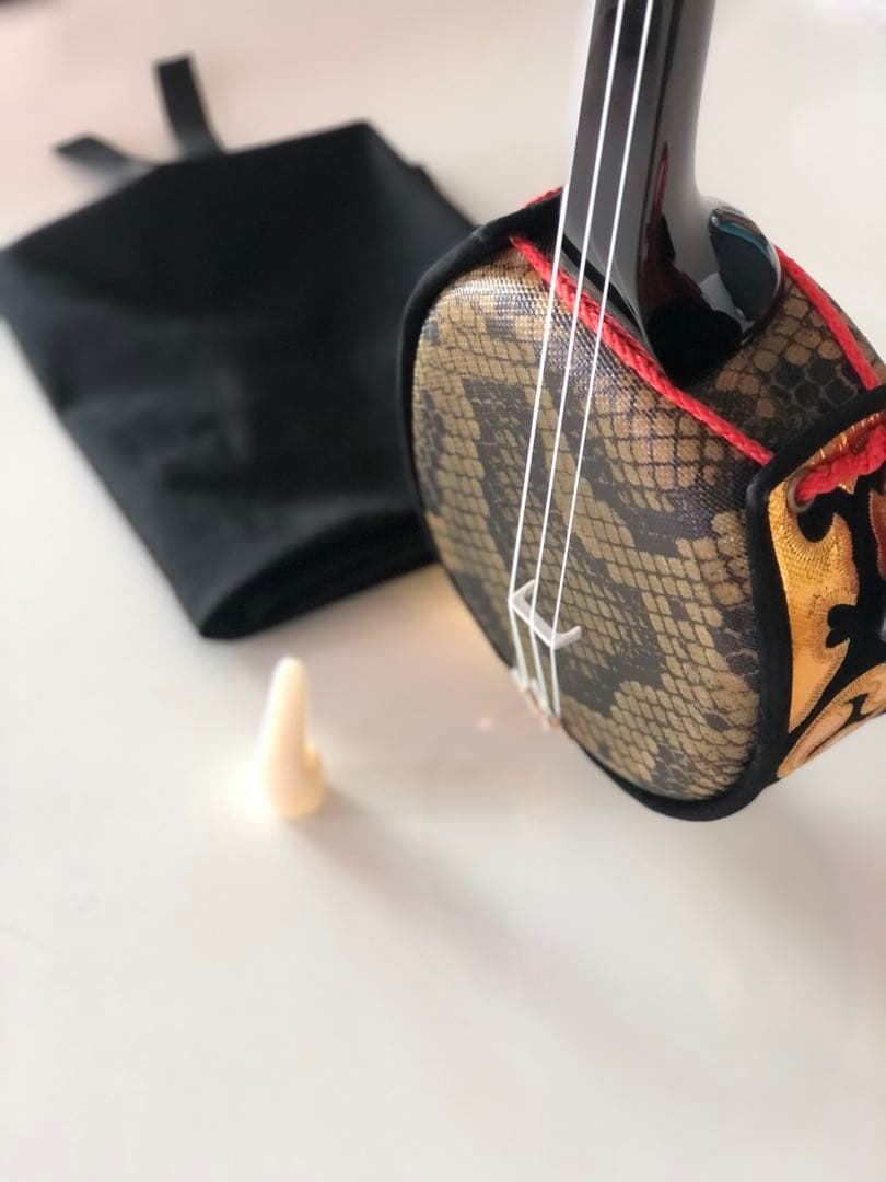 最終値下げ！新品！チューナー付き　ミニ三線